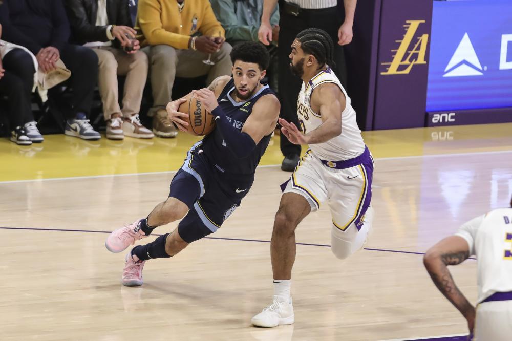 增添了浓重 增添了浓重