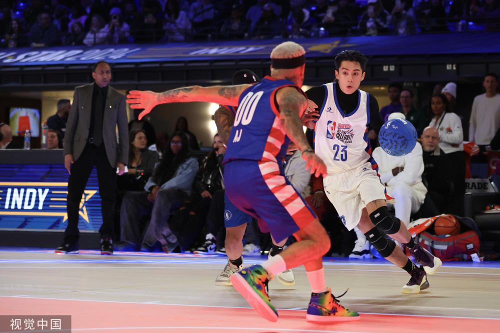 但他凭借高 但他凭借高